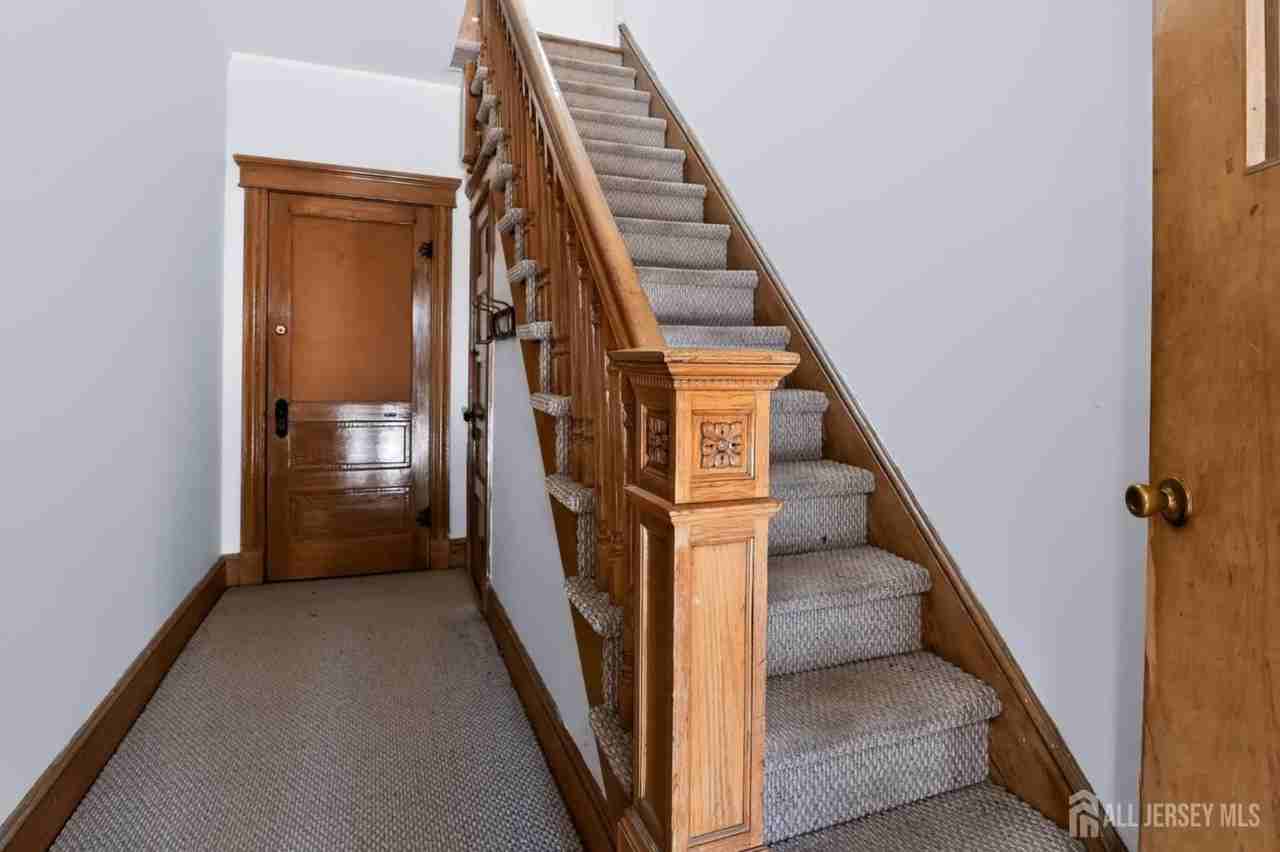 31 Richter Ave #2 - Photo 3 of 11