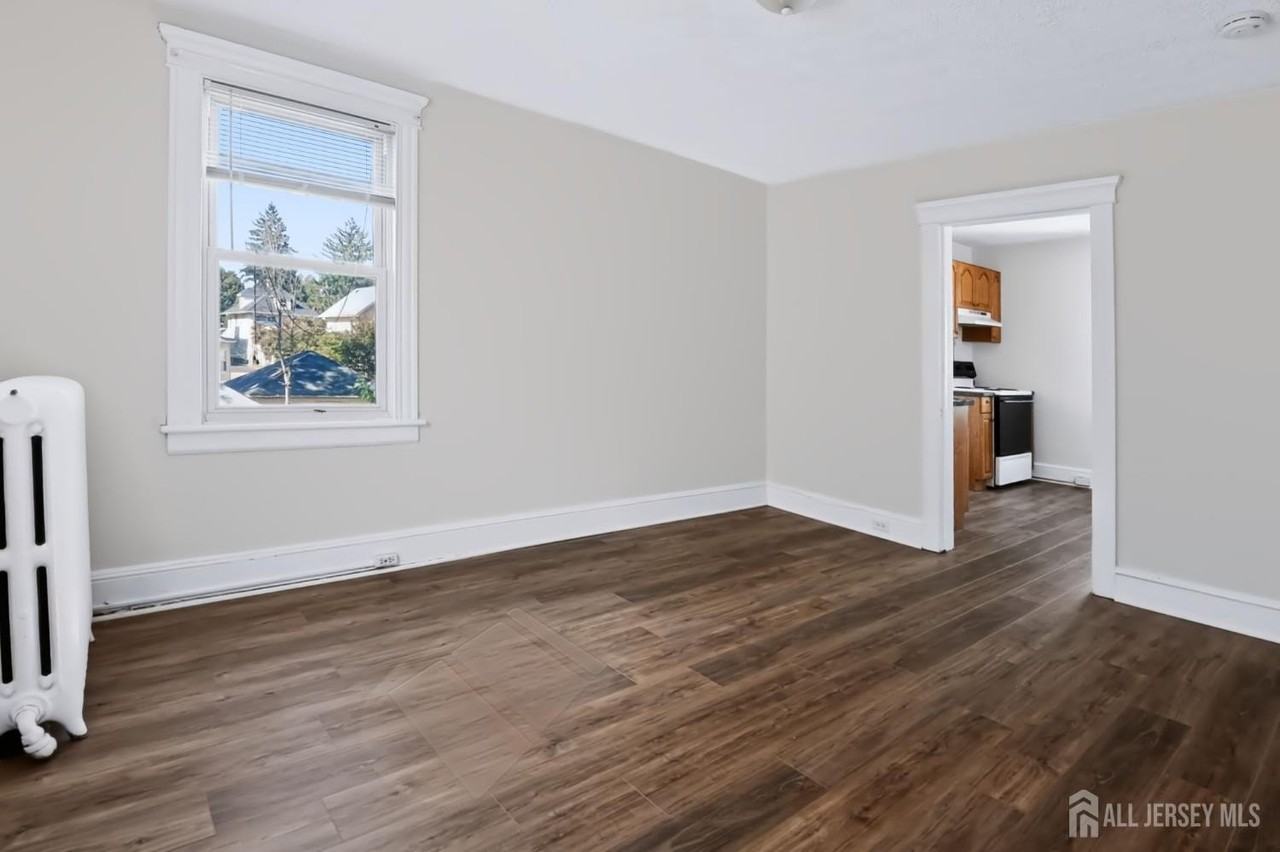 31 Richter Ave #2 - Photo 5 of 11