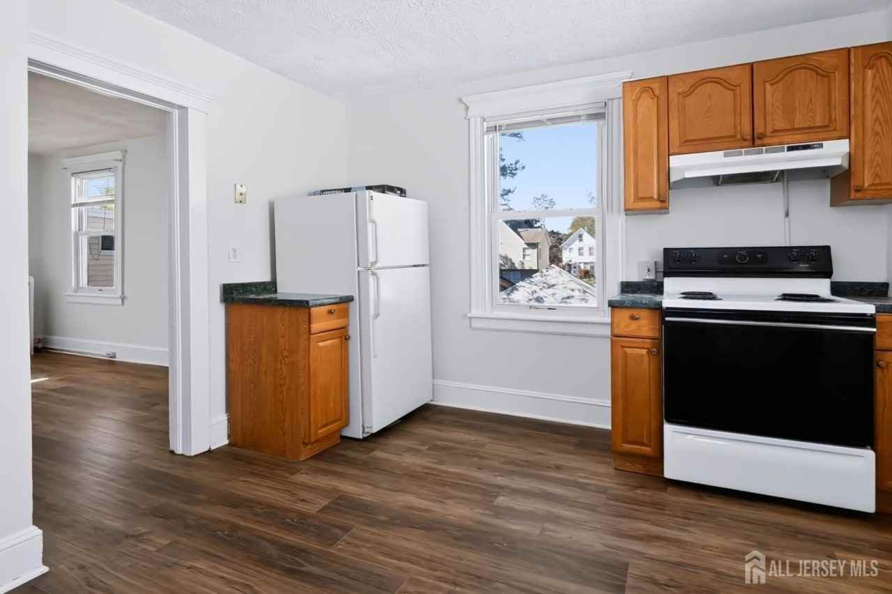 31 Richter Ave #2 - Photo 7 of 11
