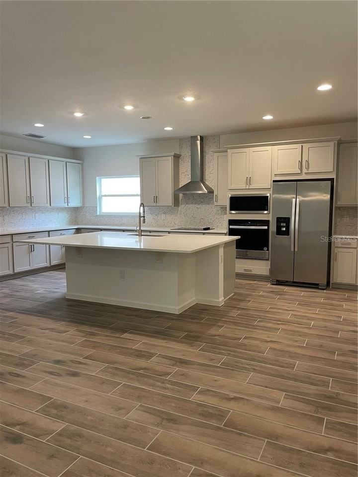 571 Via Bella Ct - Photo 3 of 24