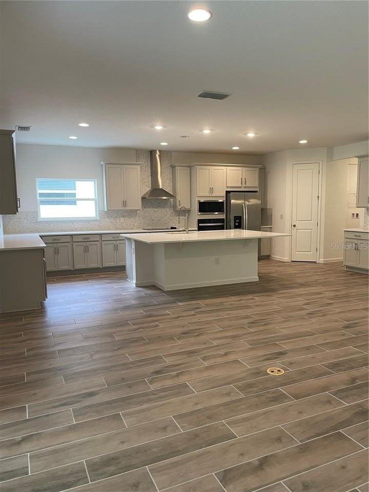 571 Via Bella Ct - Photo 4 of 24