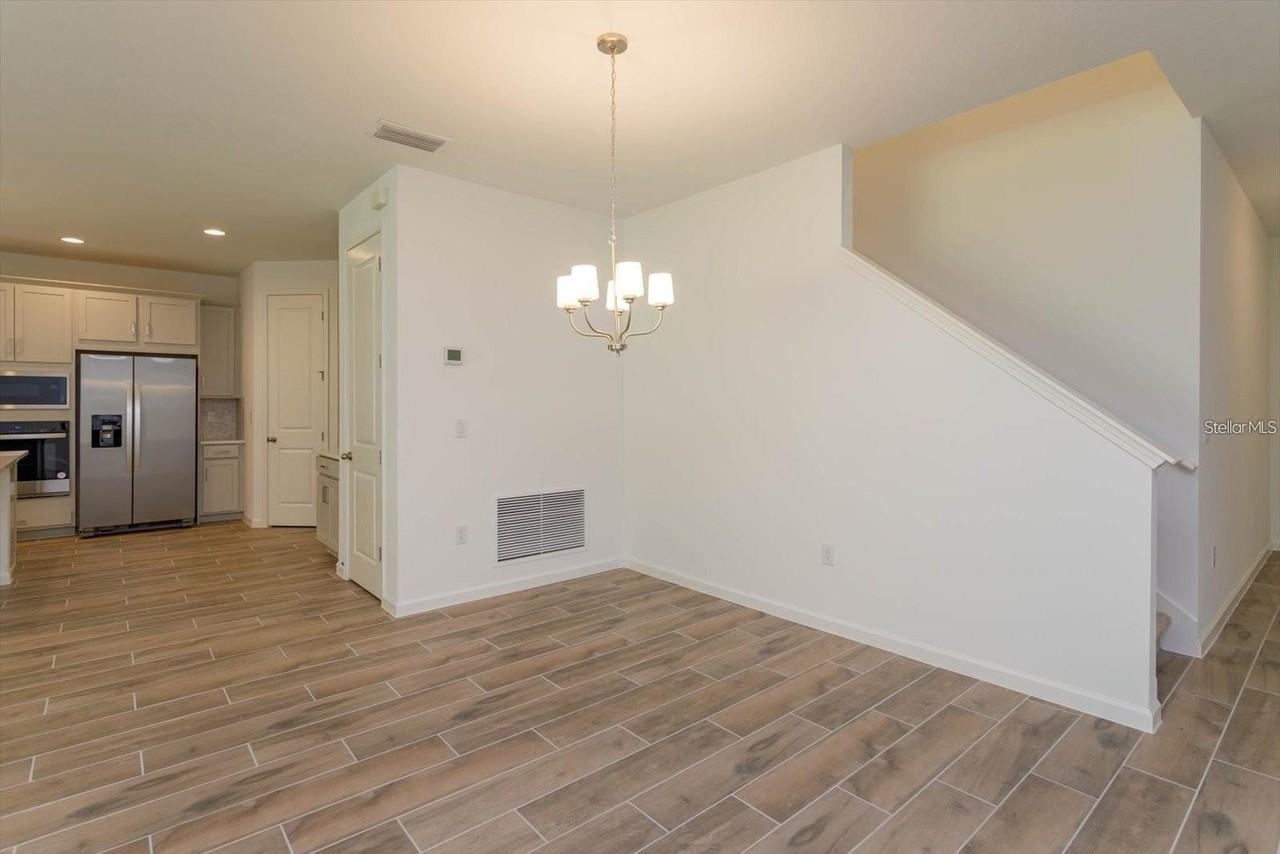 571 Via Bella Ct - Photo 7 of 24