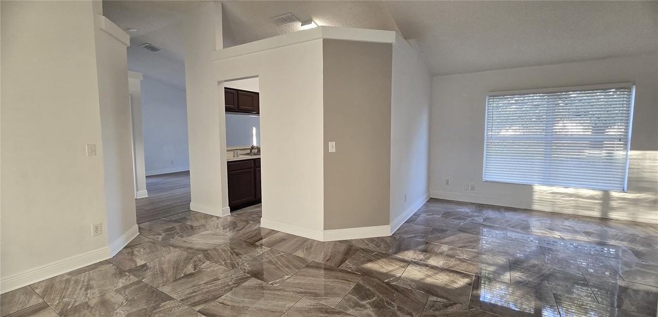 15044 Margaux Dr - Photo 3 of 23