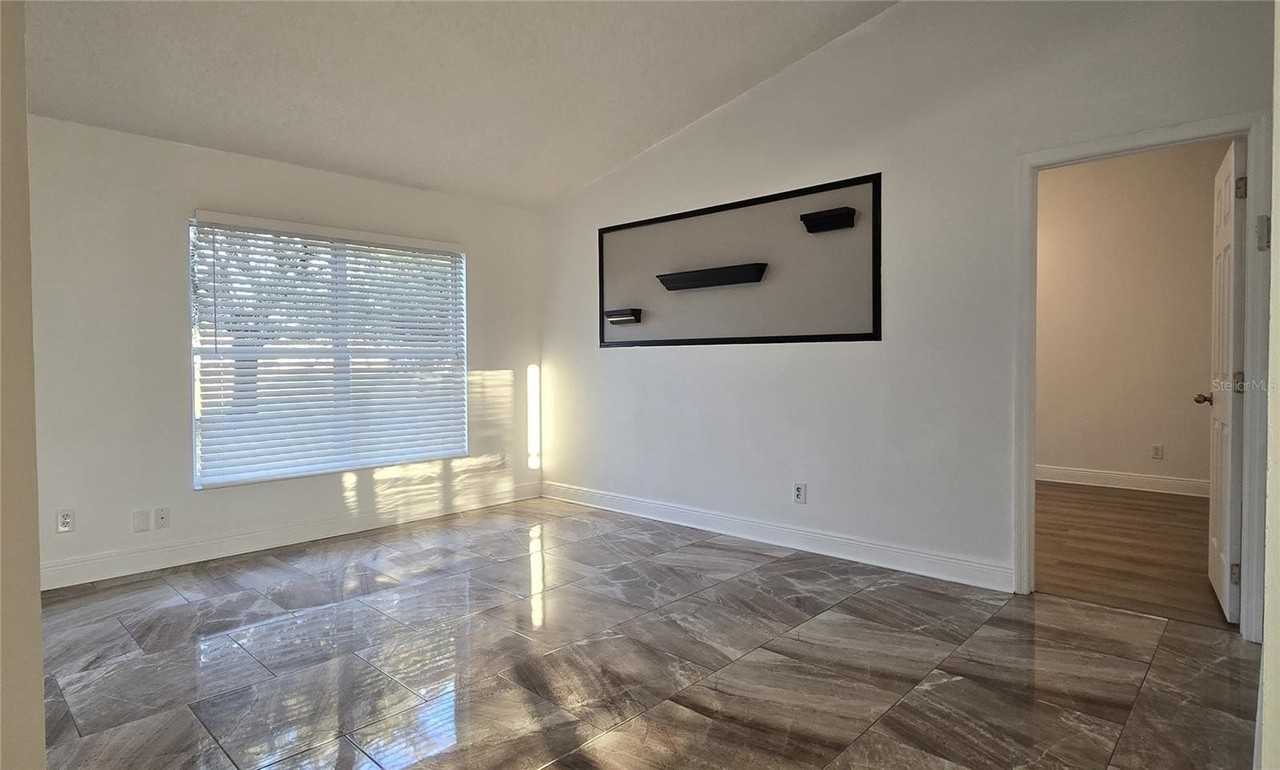 15044 Margaux Dr - Photo 7 of 23
