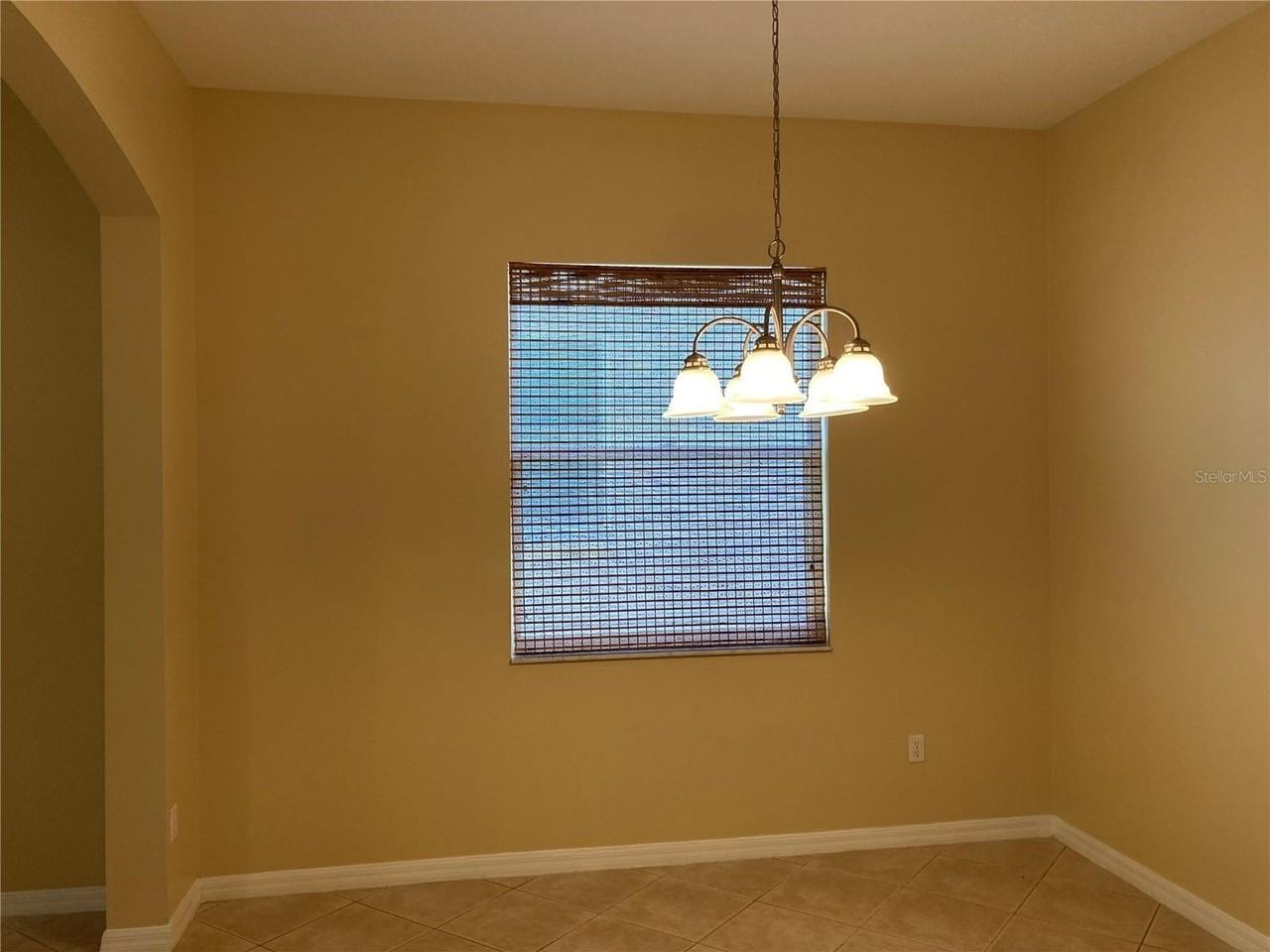 1462 Chessington Cir - Photo 5 of 19