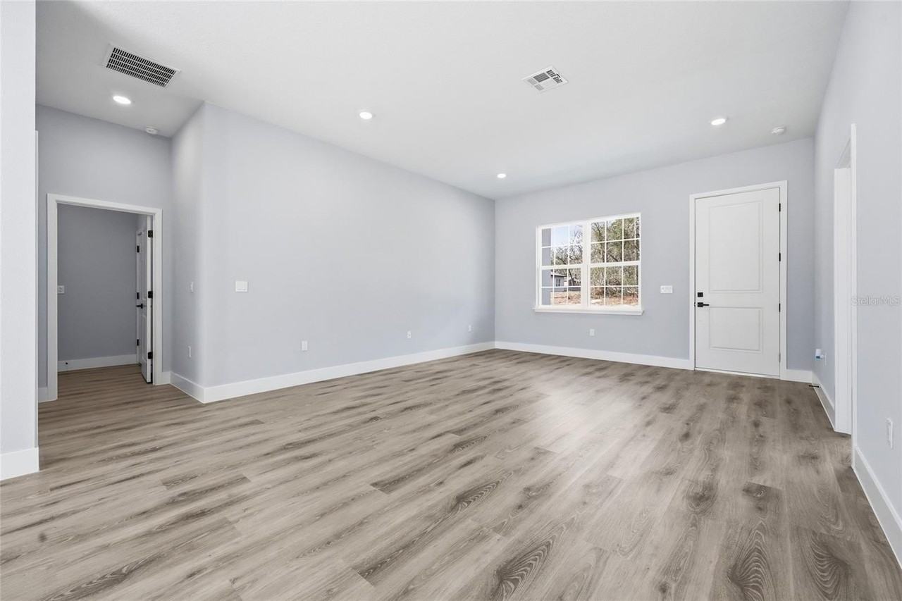 2111 Sw 156th Pl - Photo 7 of 44