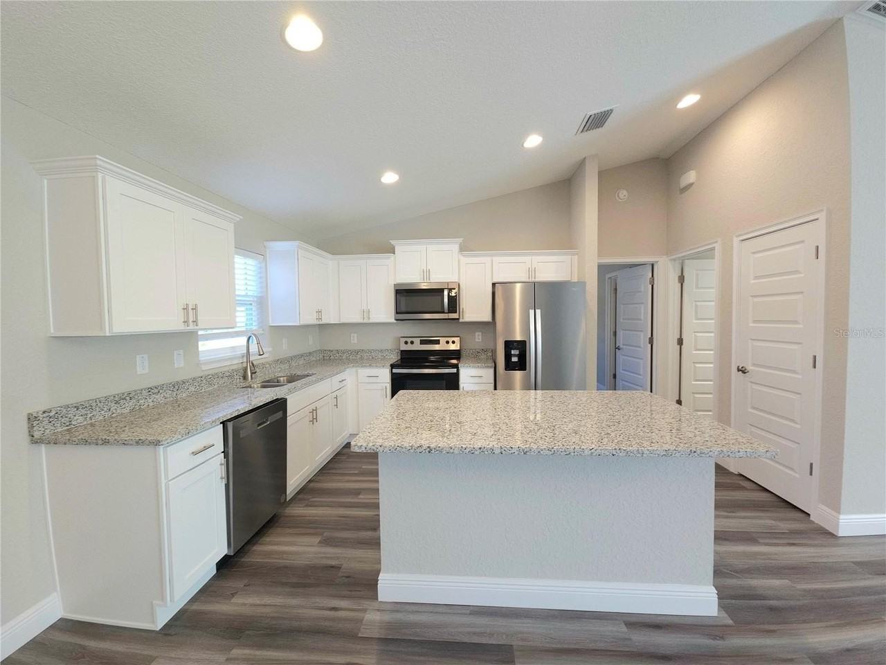 15 Oak Trl - Photo 2 of 13