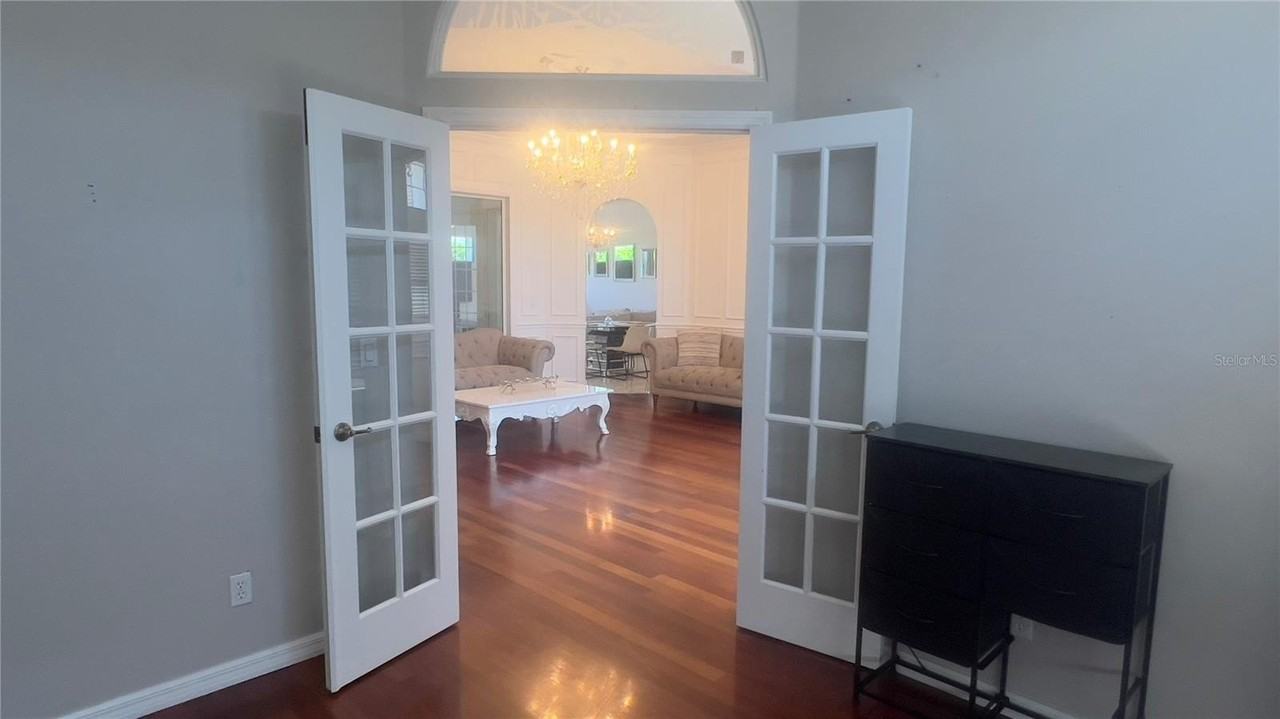 8890 Sw 57th Court Rd - Photo 6 of 41