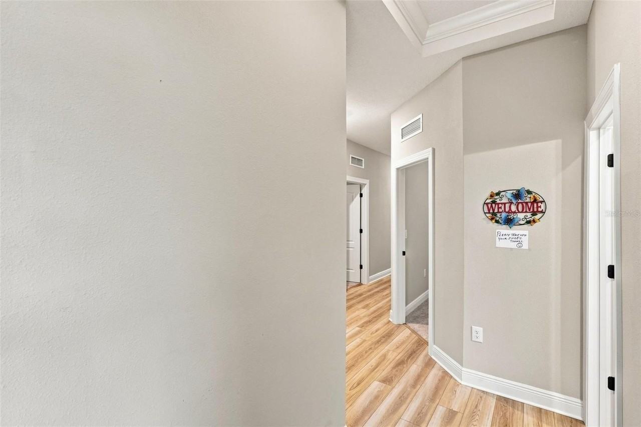 7721 Somersworth Dr - Photo 4 of 27