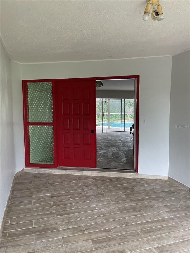 2215 Lauderdale Ct - Photo 4 of 25