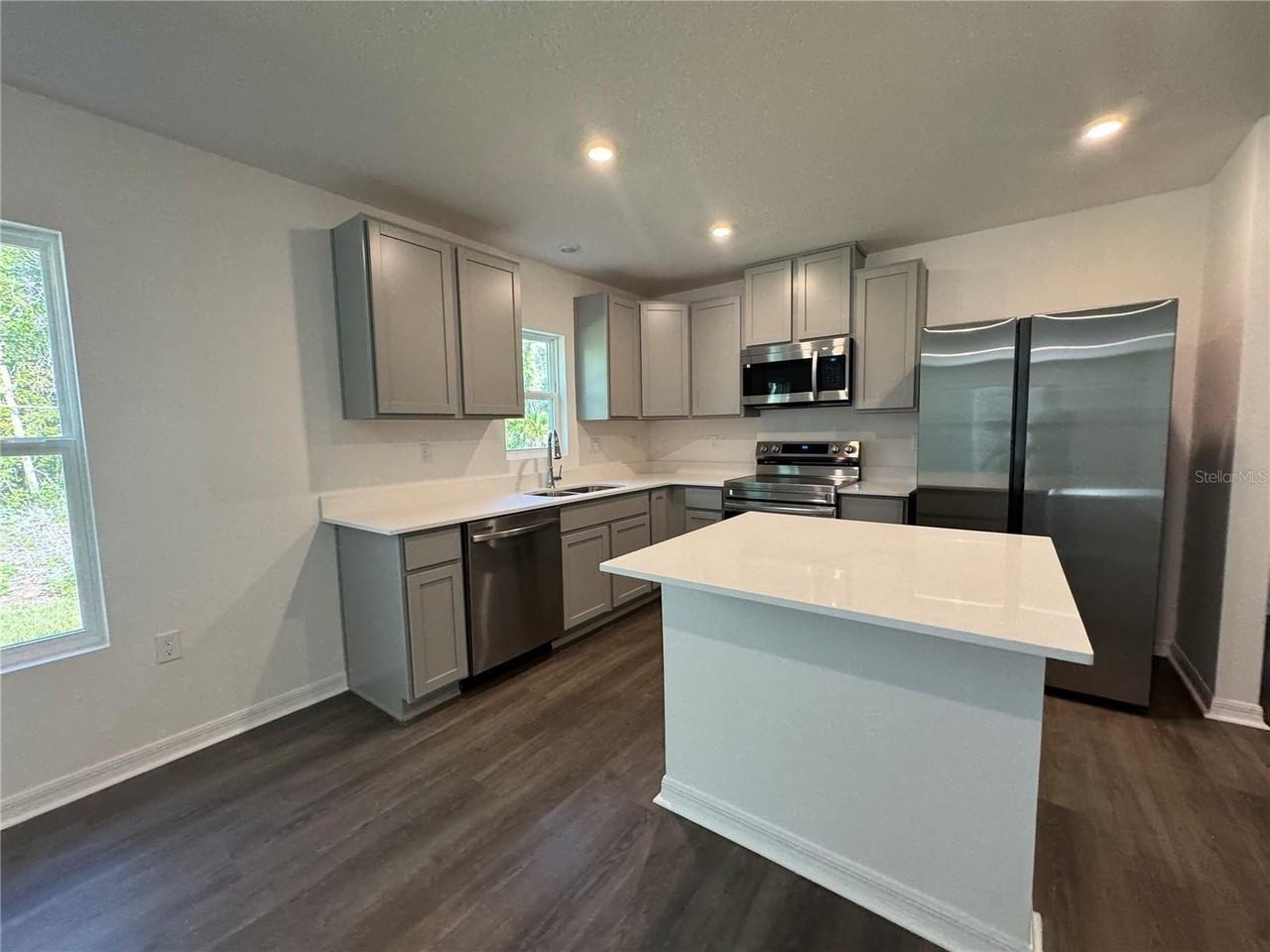 3046 E Glenn St - Photo 2 of 11