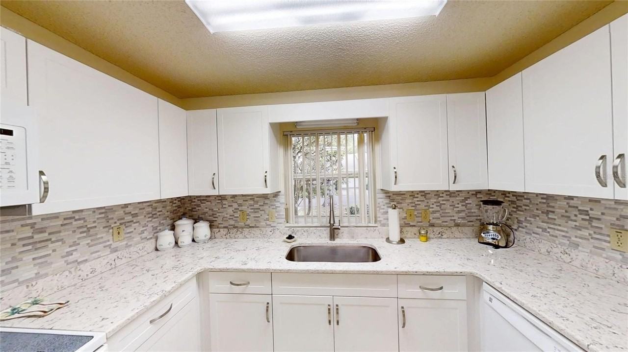 8592 Sw 91st St #E - Photo 7 of 21