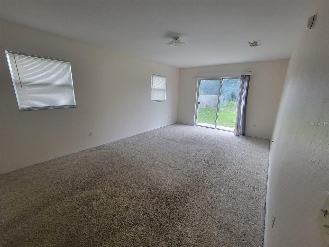 115 Locust Radl - Photo 4 of 9