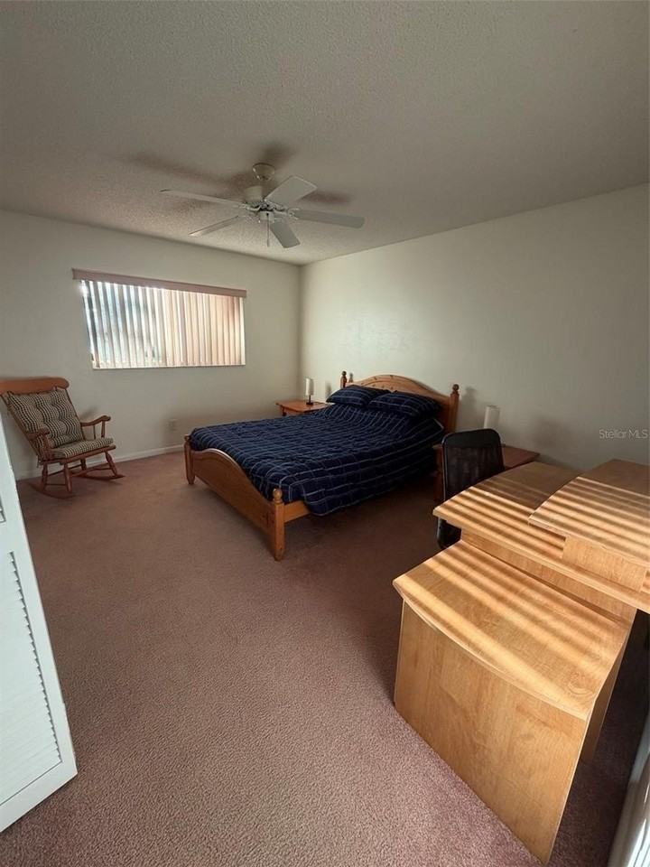 9669 Sw 94th Ave #C - Photo 7 of 11