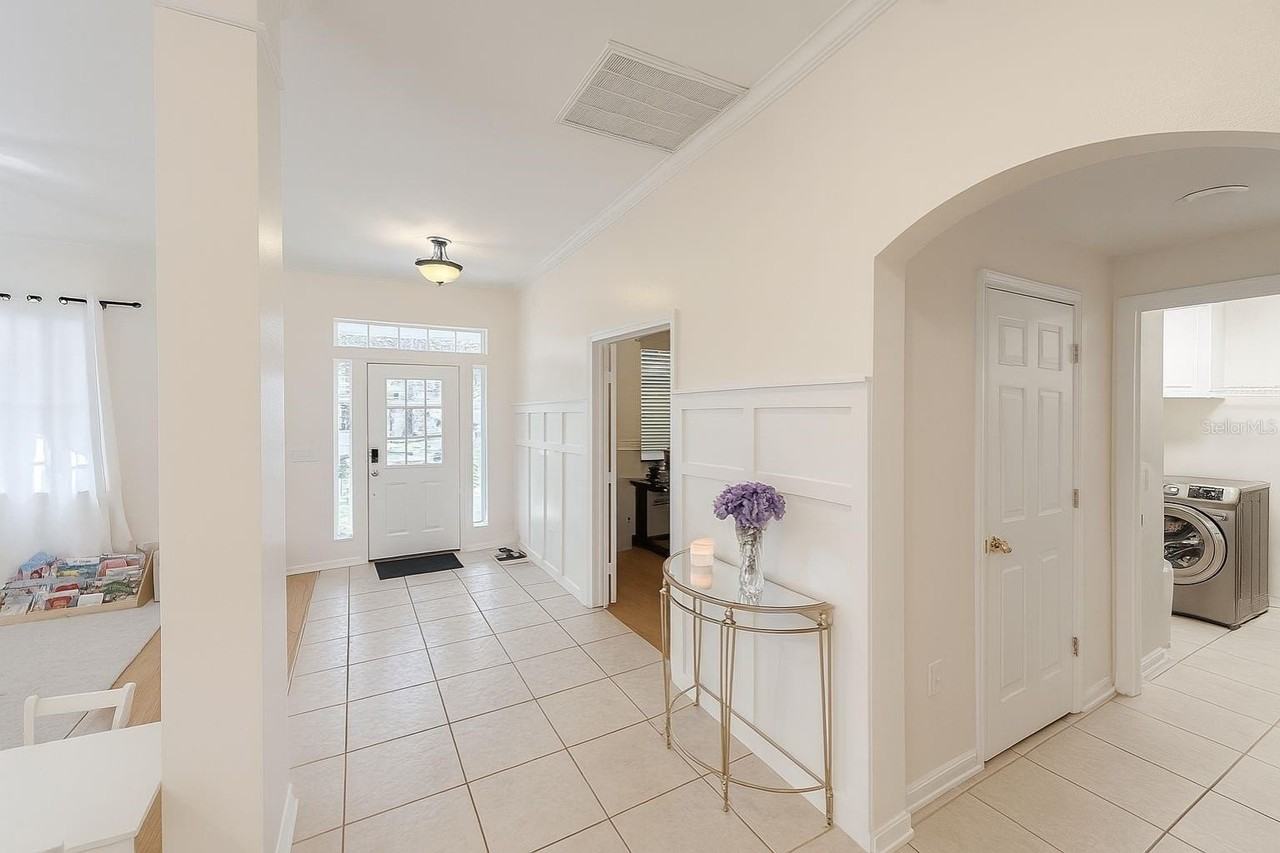 614 Nadina Pl - Photo 6 of 33