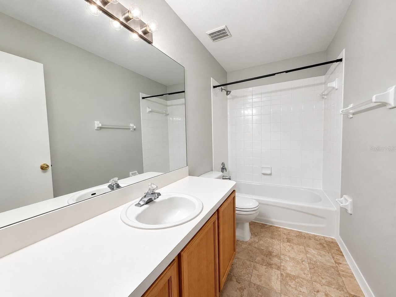 2260 Fluorshire Dr - Photo 6 of 14