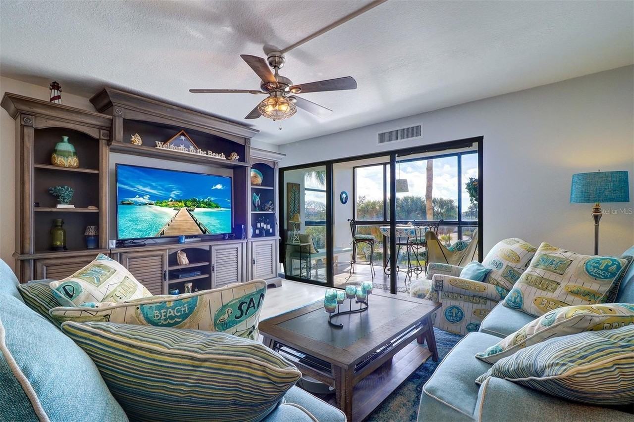 800 S Gulfview Blvd #208 - Photo 5 of 26