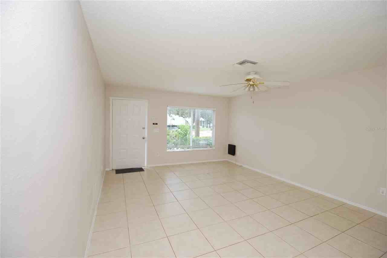 2027 Fluorshire Dr - Photo 3 of 19