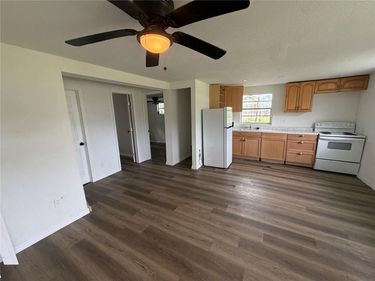 4544 Paloverde Dr - Photo 3 of 8
