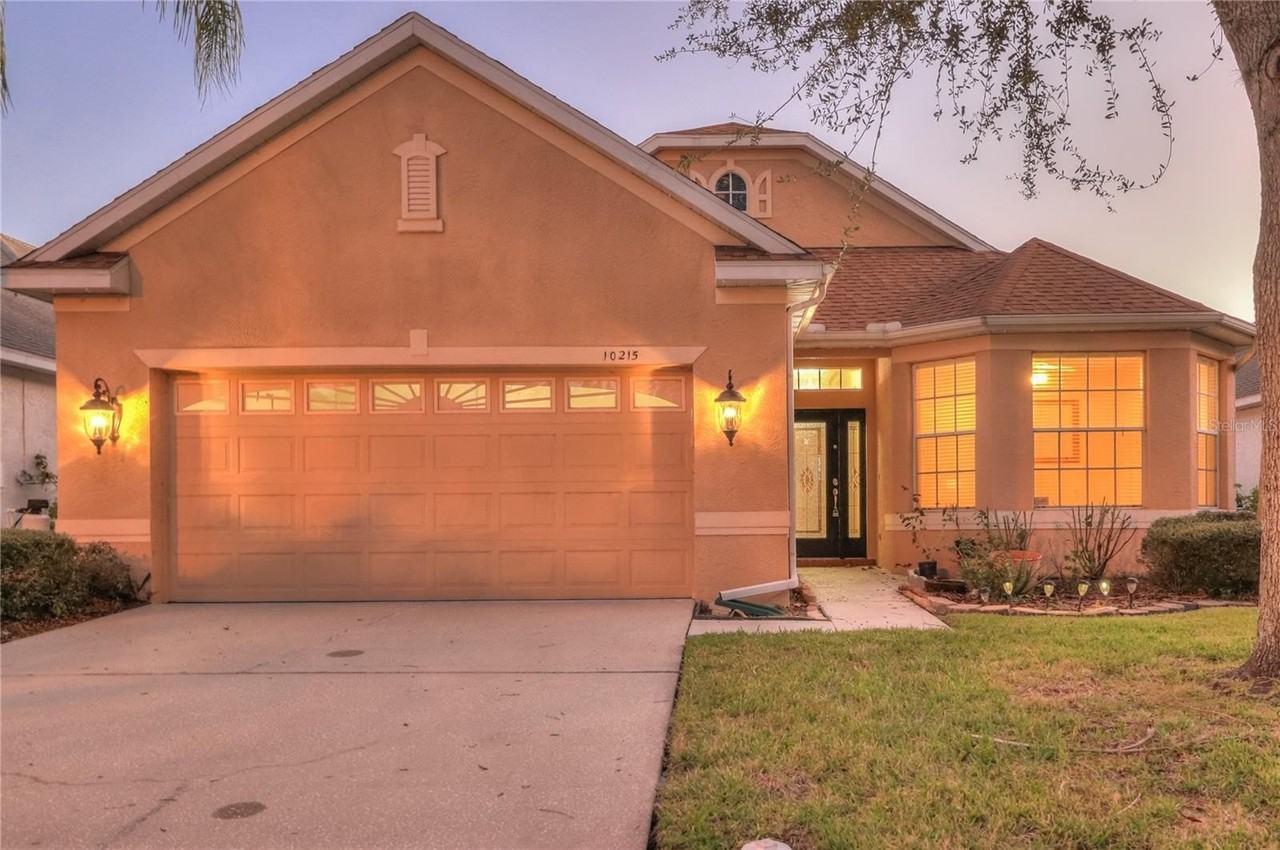 10215 Evergreen Hill Dr - Photo 2 of 50