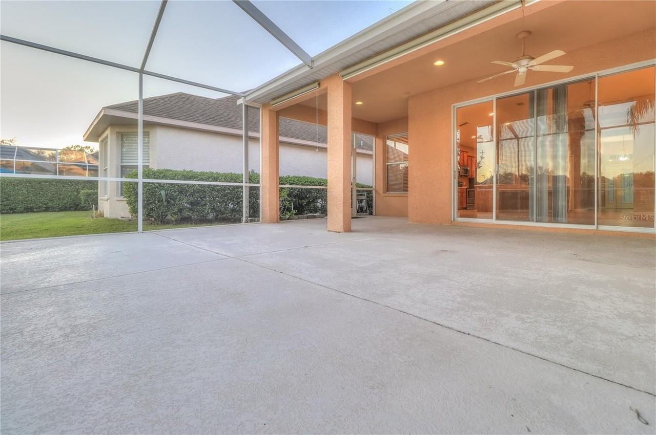 10215 Evergreen Hill Dr - Photo 4 of 50