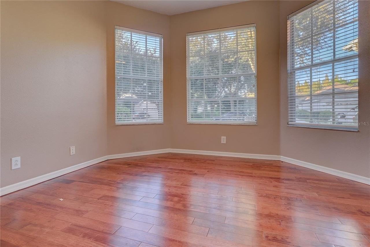10215 Evergreen Hill Dr - Photo 6 of 50