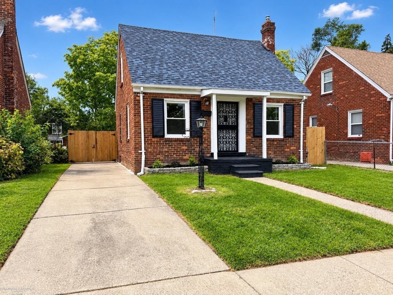 21341 Reimanville Ave - Photo 2 of 25