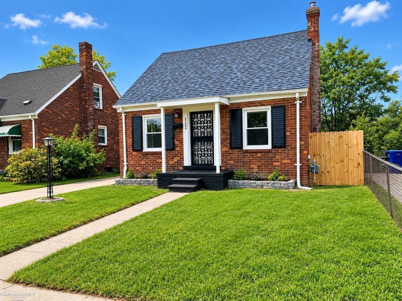 21341 Reimanville Ave - Photo 3 of 25