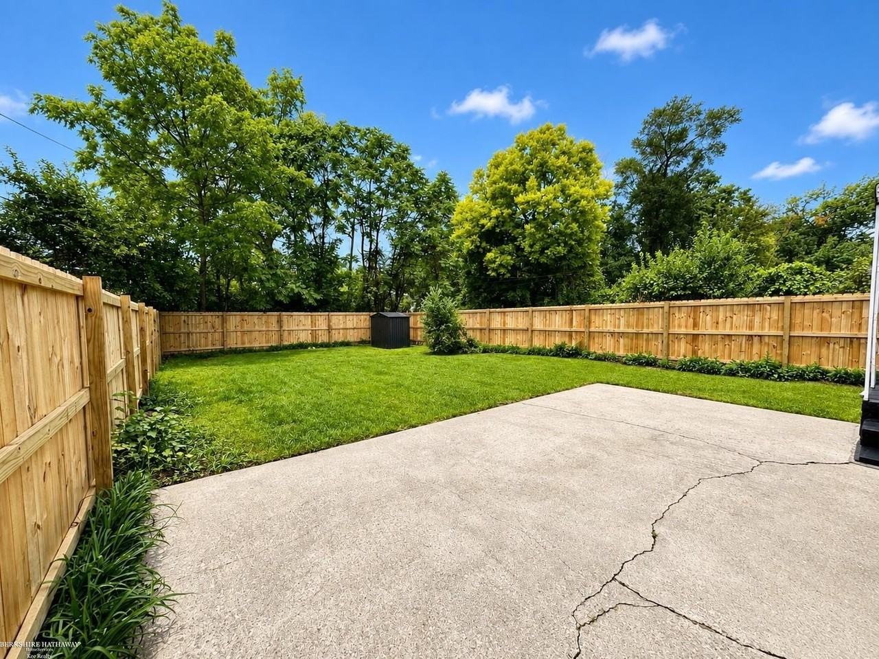 21341 Reimanville Ave - Photo 5 of 25