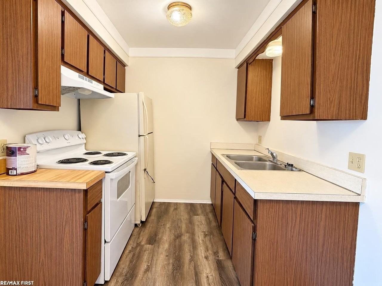 1875 Michigan Ave - Photo 6 of 10