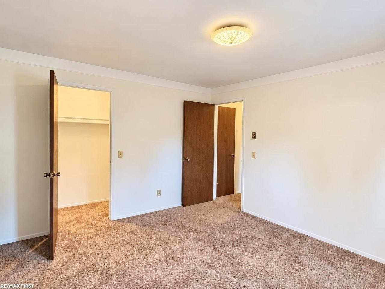 1875 Michigan Ave - Photo 7 of 10