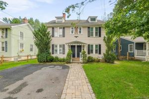 featured image of 1315 Cherry Ave #13
