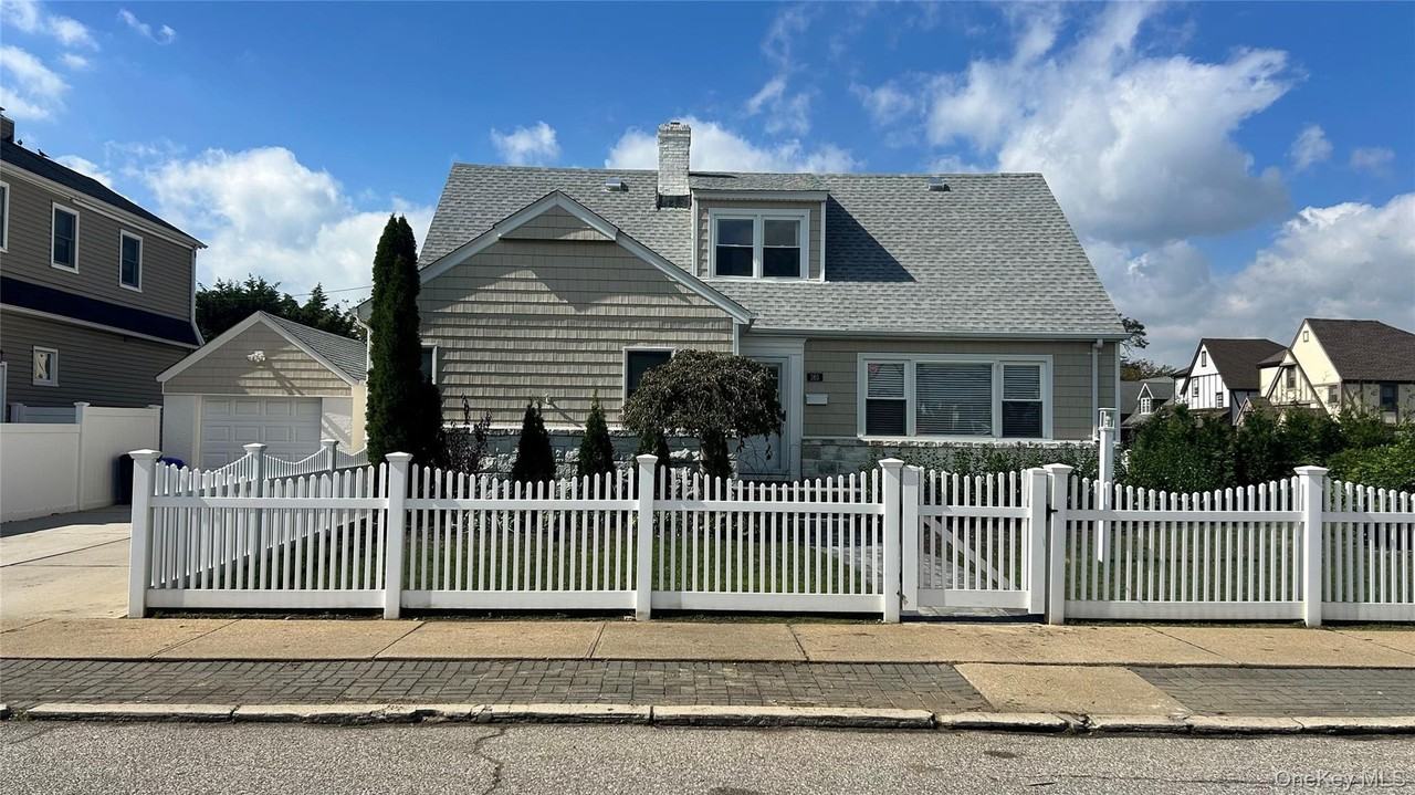 165 Franklin Blvd #MAIN - Photo 2 of 13