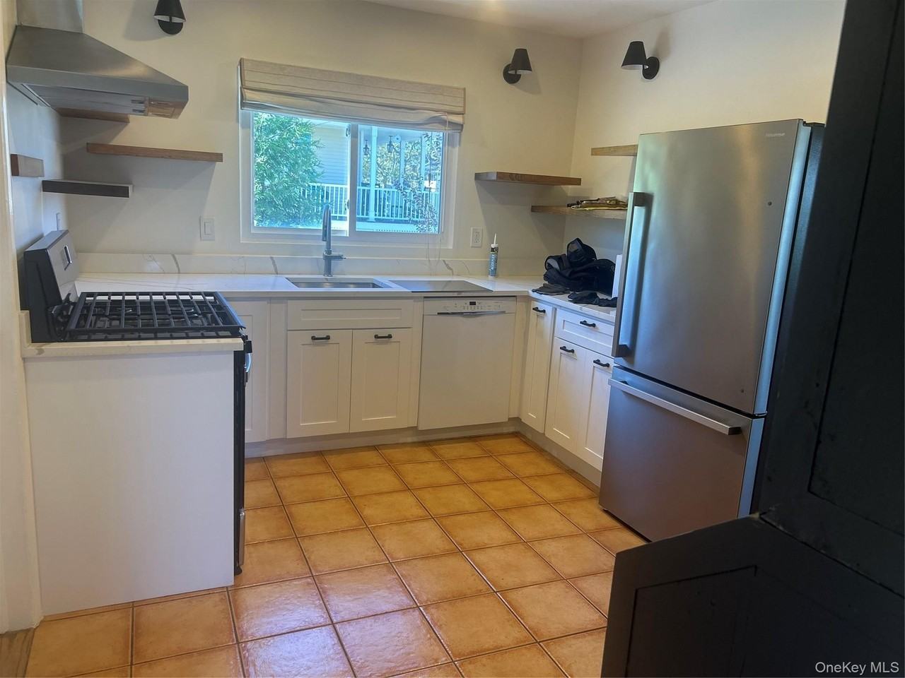 165 Franklin Blvd #MAIN - Photo 5 of 13
