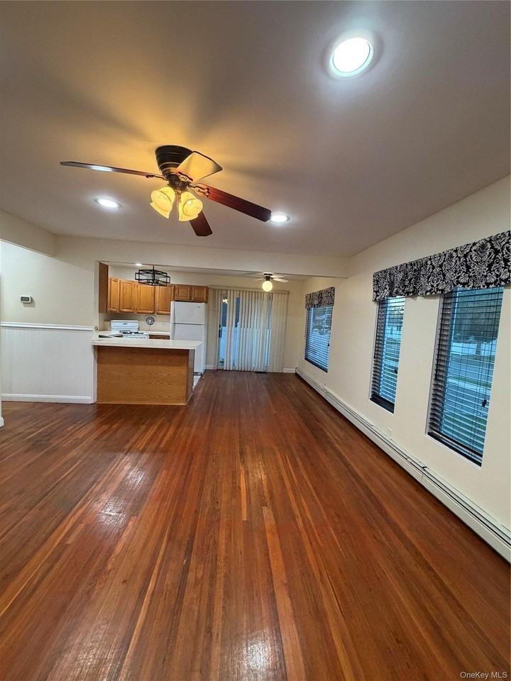 11 Ida Ave - Photo 2 of 16