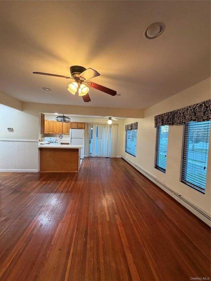 11 Ida Ave - Photo 3 of 16