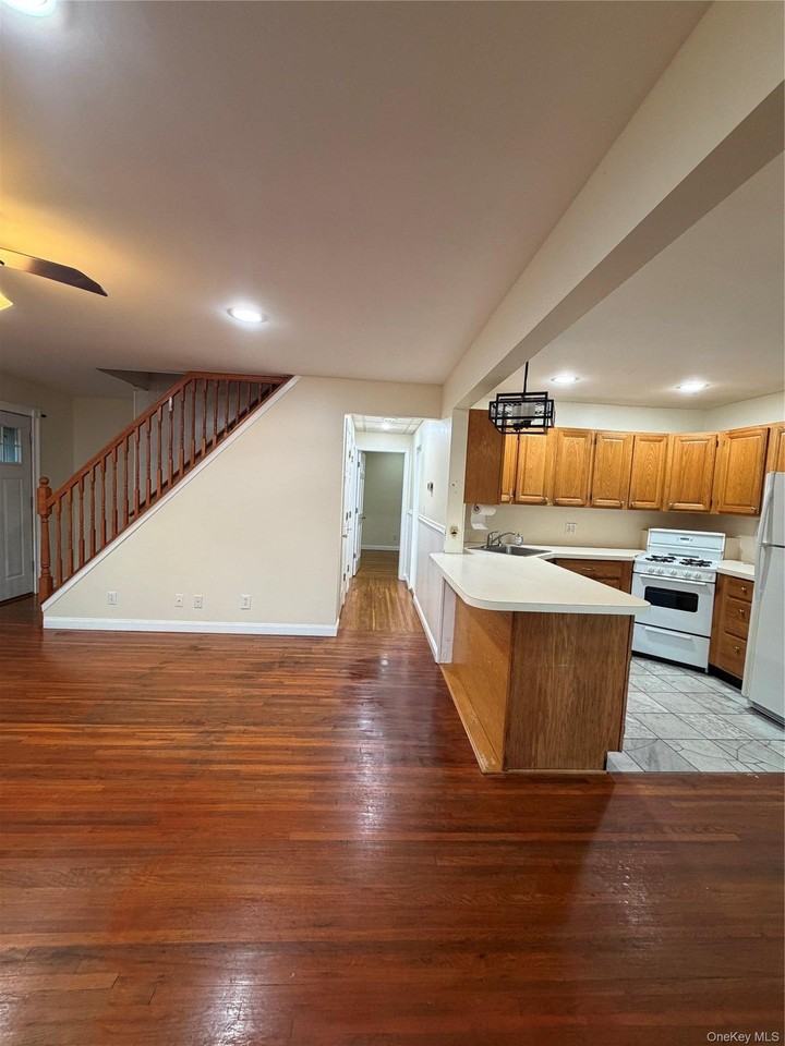 11 Ida Ave - Photo 5 of 16