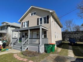 8 School St #B - Photo 1 of 1