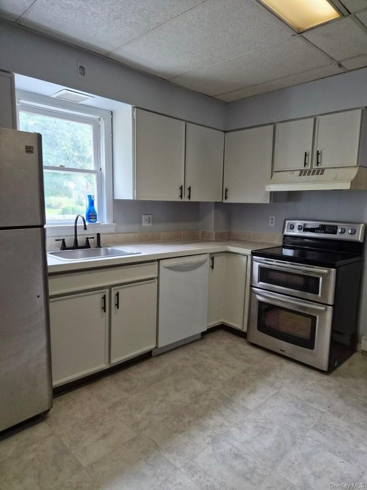 4 Market St #2 - Photo 5 of 11