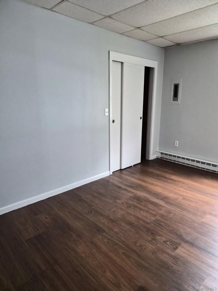 4 Market St #2 - Photo 7 of 11