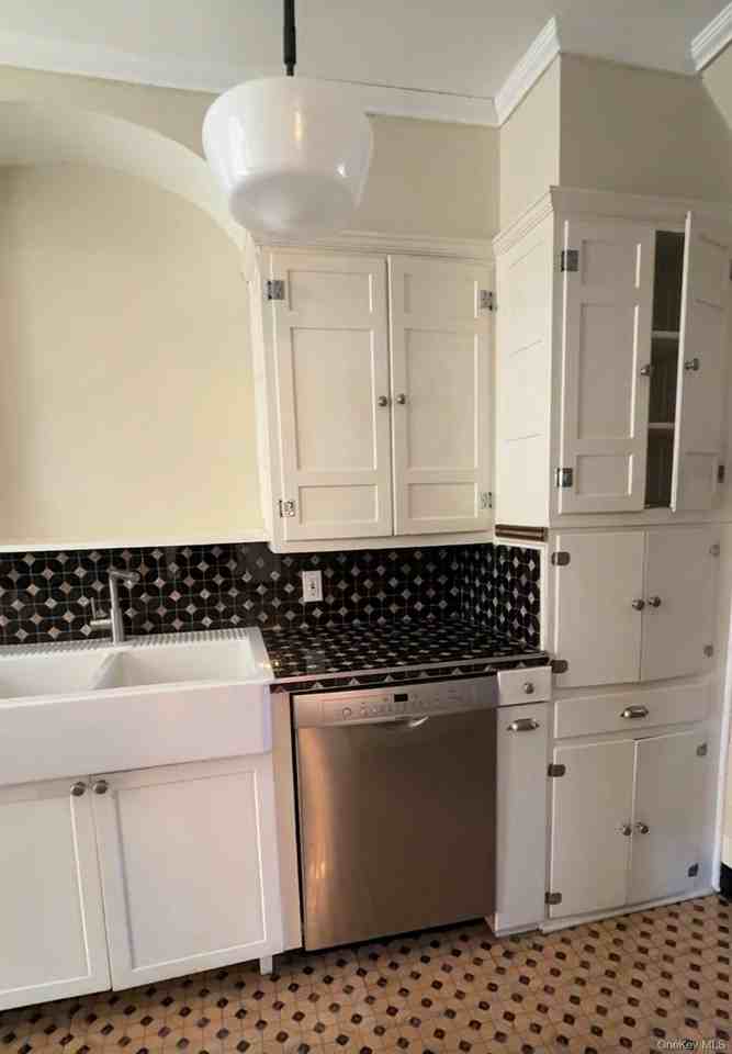 9001 63rd Ave - Photo 3 of 12