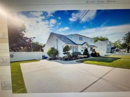 featured image of 90 E 7th St
