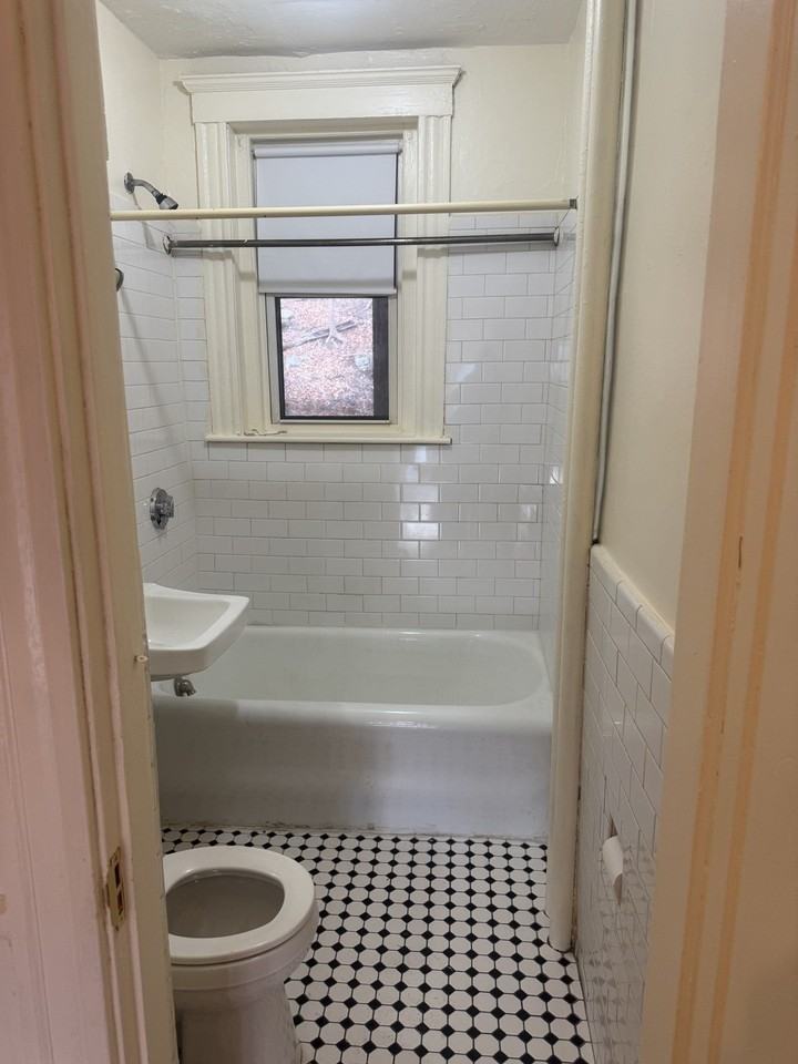 330 Salem St #3 - Photo 5 of 12