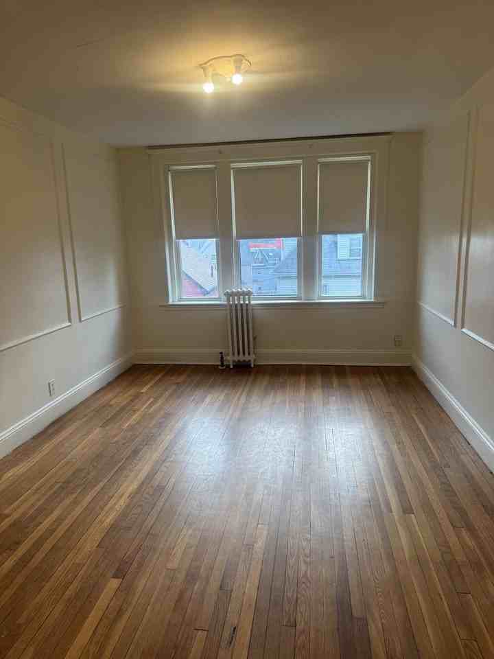 330 Salem St #3 - Photo 6 of 12