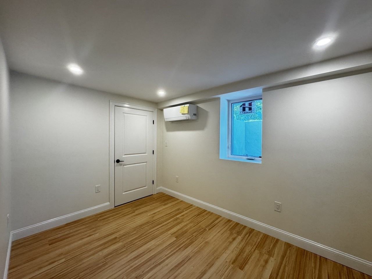 26 Buckingham Rd #B - Photo 5 of 8