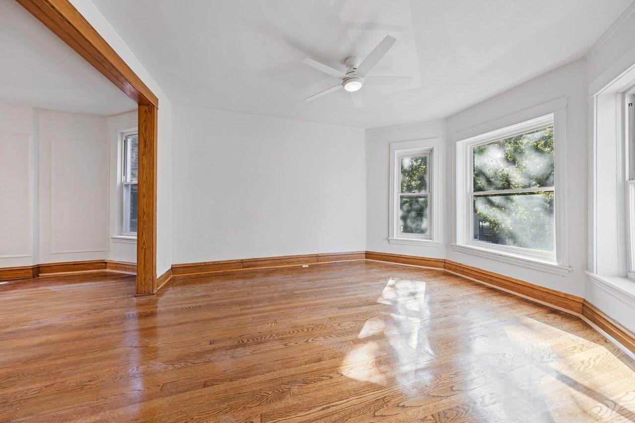 3122 W Fullerton Ave #2 - Photo 3 of 16