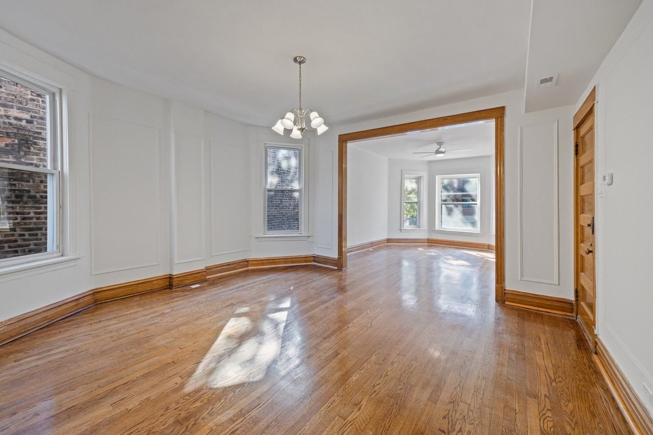 3122 W Fullerton Ave #2 - Photo 4 of 16