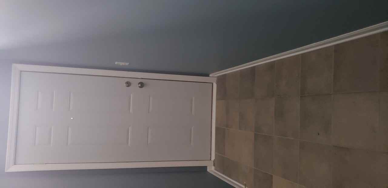 1837 Indian Hill Ln - Photo 3 of 11