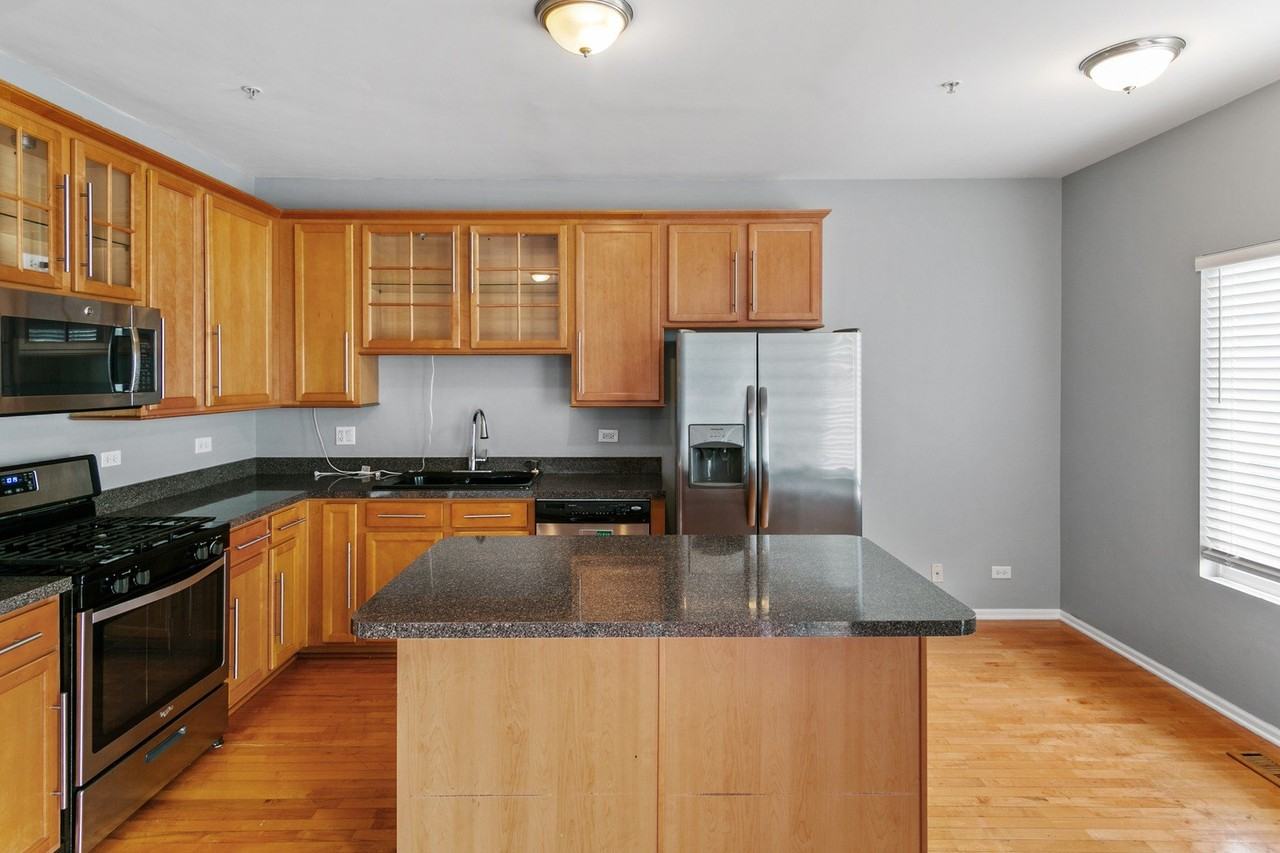 1309 Manning Ave - Photo 2 of 16