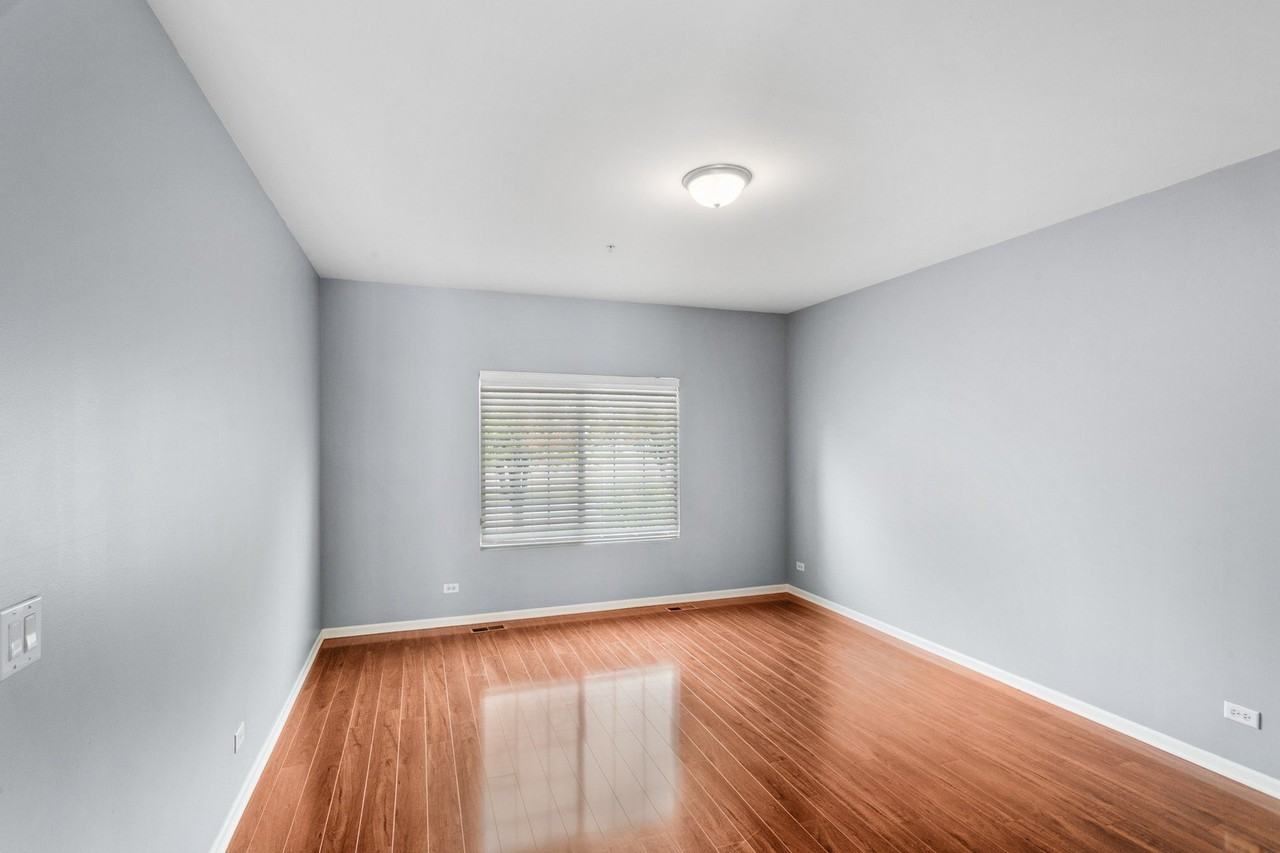 1309 Manning Ave - Photo 3 of 16